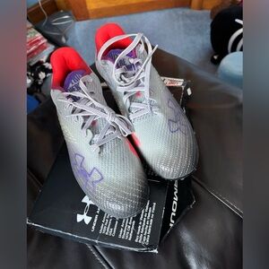 Under Armour Women’s Cleats Size 9